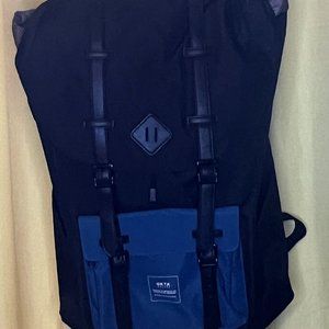 Okta Grande Blue & Black Backpack